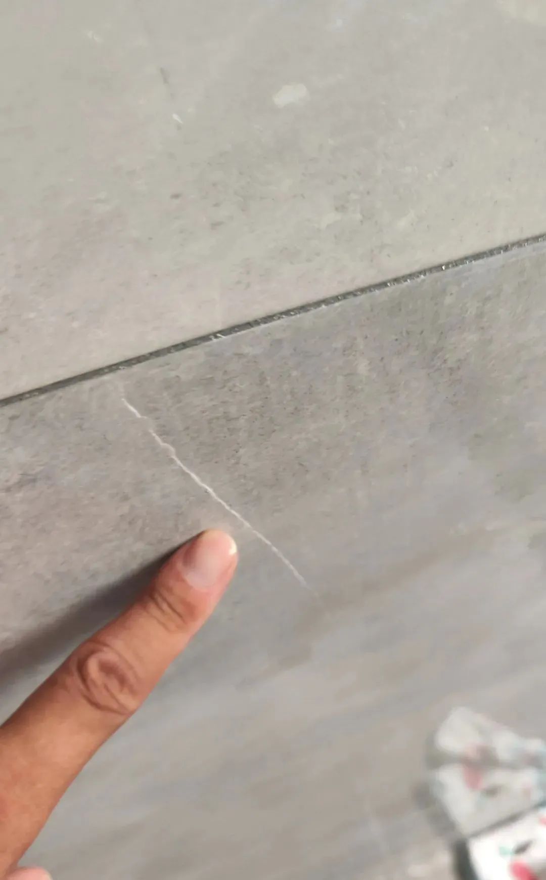 DƬ